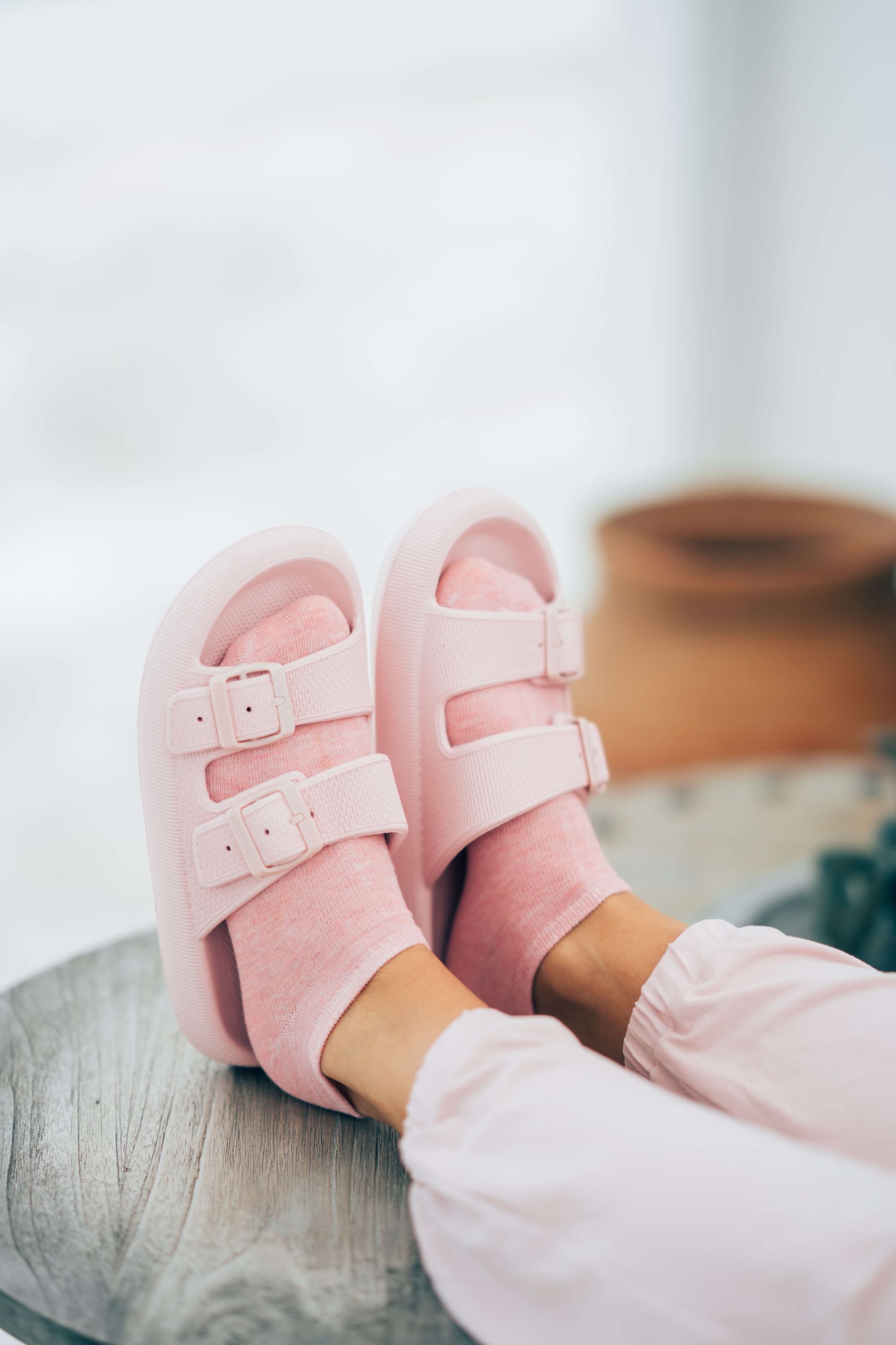The Benefits of Wearing Sandals with Arch Support Cloud Slides☁️