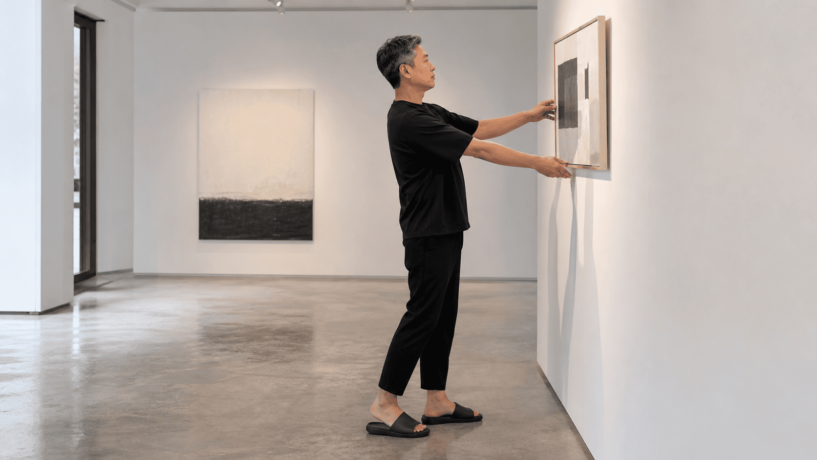 Selecting House Shoes for Indoor Wear | Cloud Slides