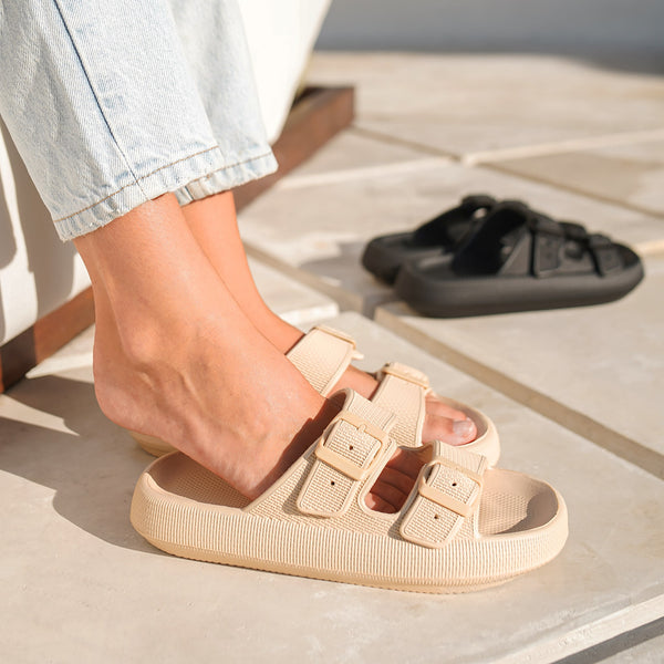 Cloud sandals store